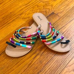 Qupid Size 8 Tan and Multi Flat Slide-On Strappy Sandles